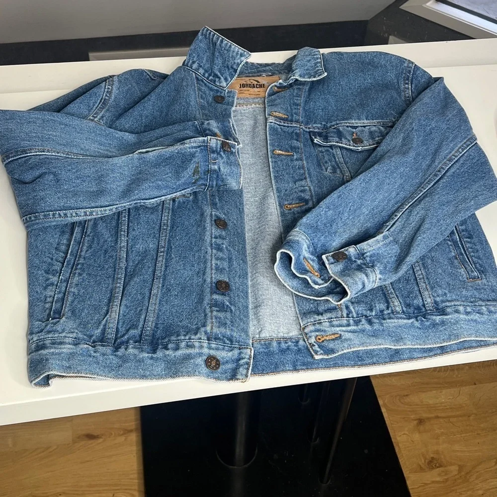 Jordache Sz L 1990’s Vintage Denim Jacket 100% Cotton